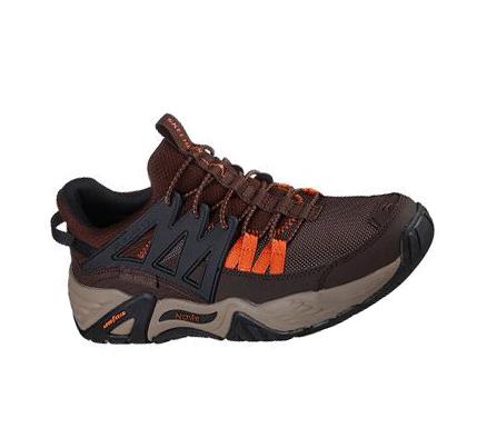 Férfi Skechers Relaxed Fit: Arch Fit Recon - Thayne Túracipő Csokoládé | HU51333