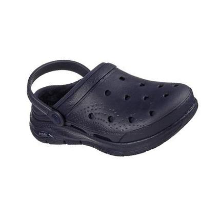 Női Skechers Foamies: Arch Fit Bélelt - Cuddle Life Papucs Sötétkék | HU6542C