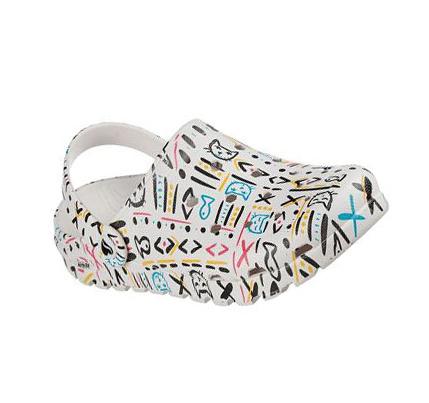 Női Skechers Foamies: Arch Fit Footsteps - Boho Kitties Slip Ons Fehér Színes | HU5529D