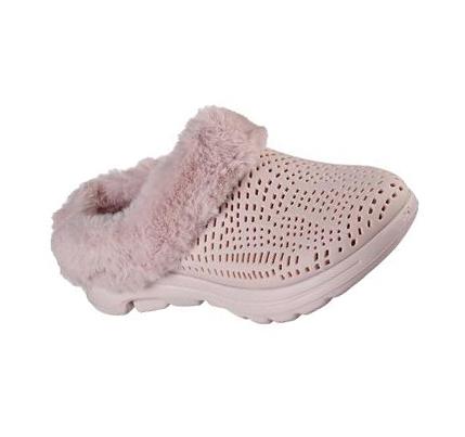 Női Skechers Foamies: GO WALK 5 - Cozy Embrace Papucs Lila | HU64554
