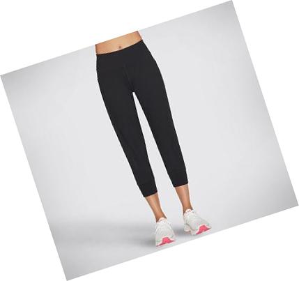 Női Skechers GOWALK Evolution Crop Jogger Nadrág Fekete | HU5209X
