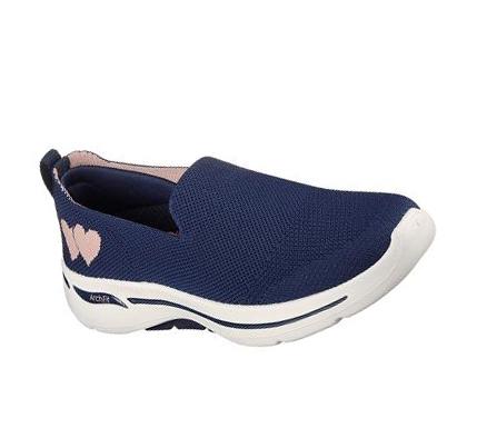 Női Skechers GO WALK Arch Fit - Lovely Heart Gyalogló Cipő Sötétkék | HUI638A
