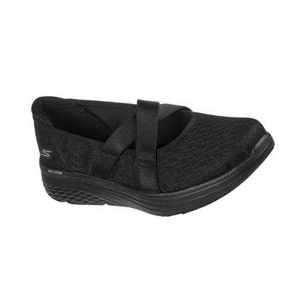 Női Skechers Max Cushioning Lite - Breathe Eazy Slip Ons Fekete | HUA063X